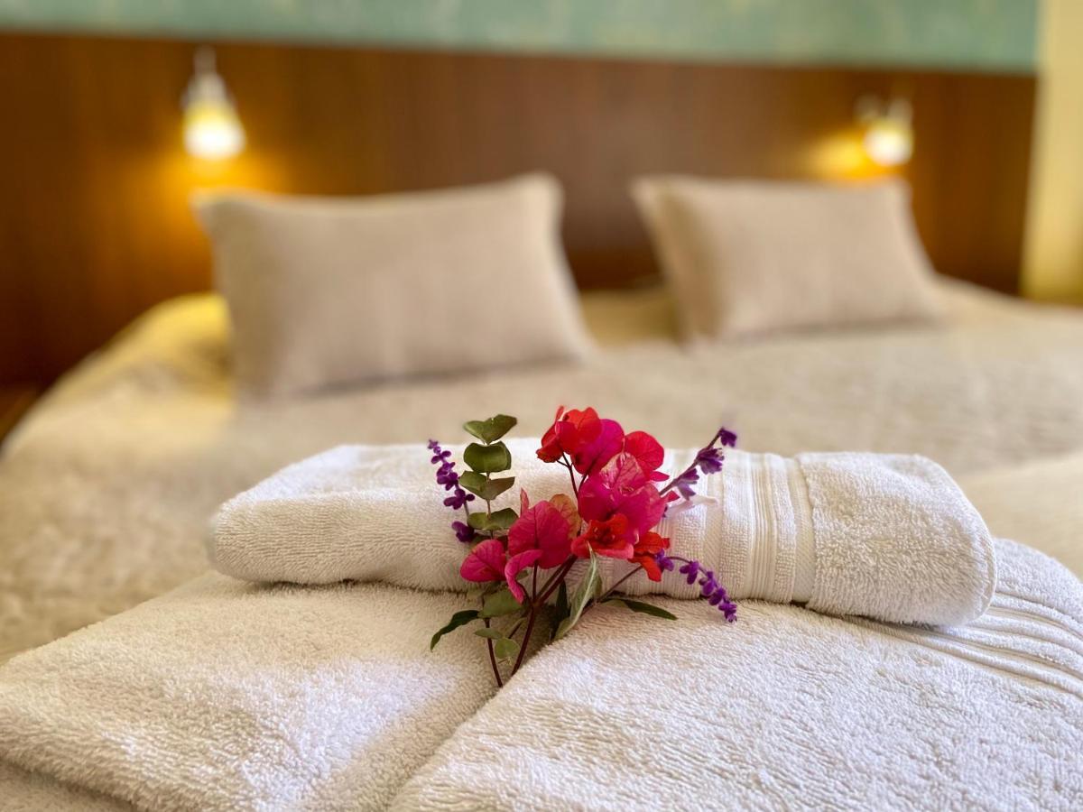 Hotel Mitru Tupiza Ngoại thất bức ảnh