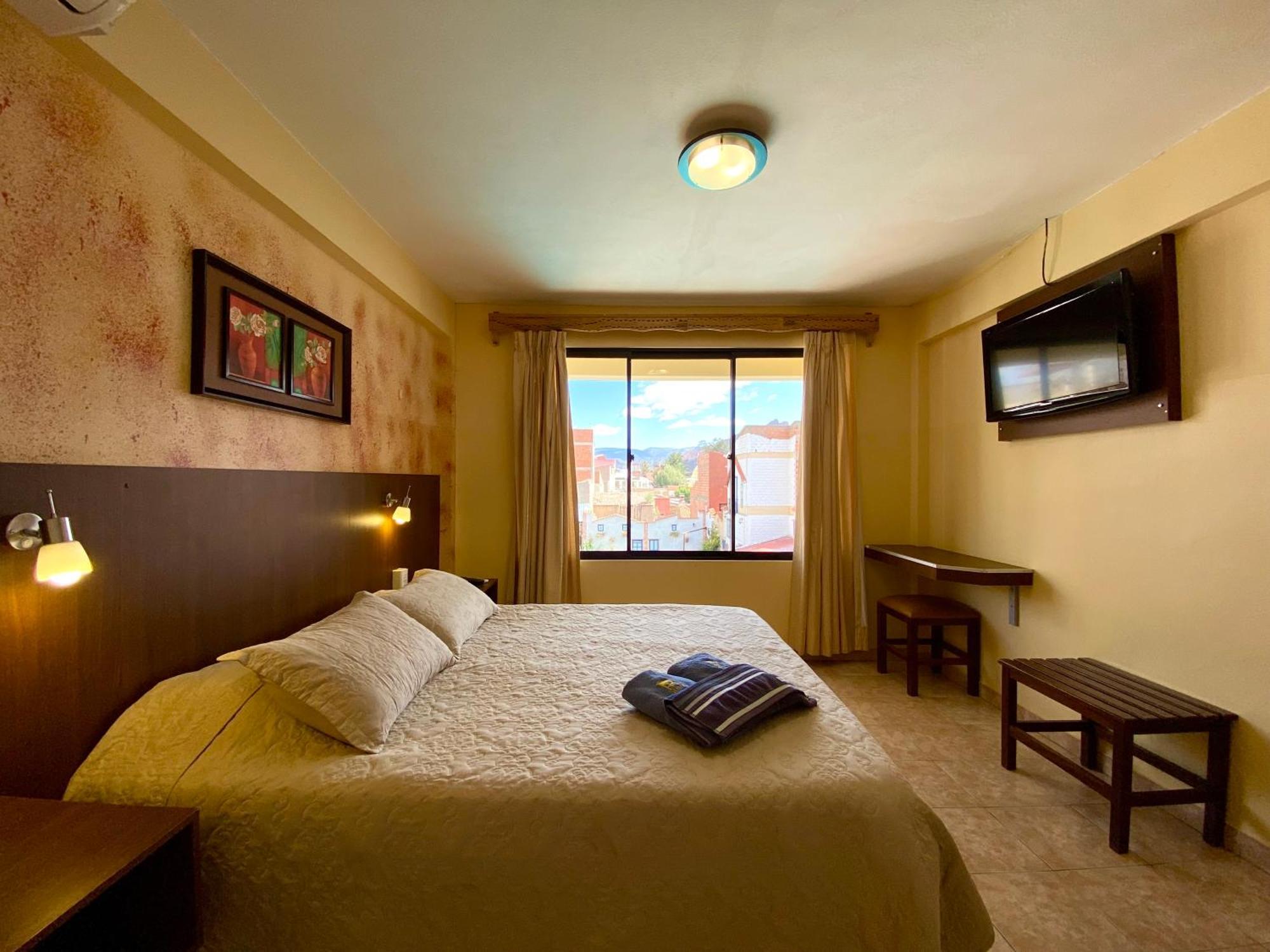 Hotel Mitru Tupiza Ngoại thất bức ảnh